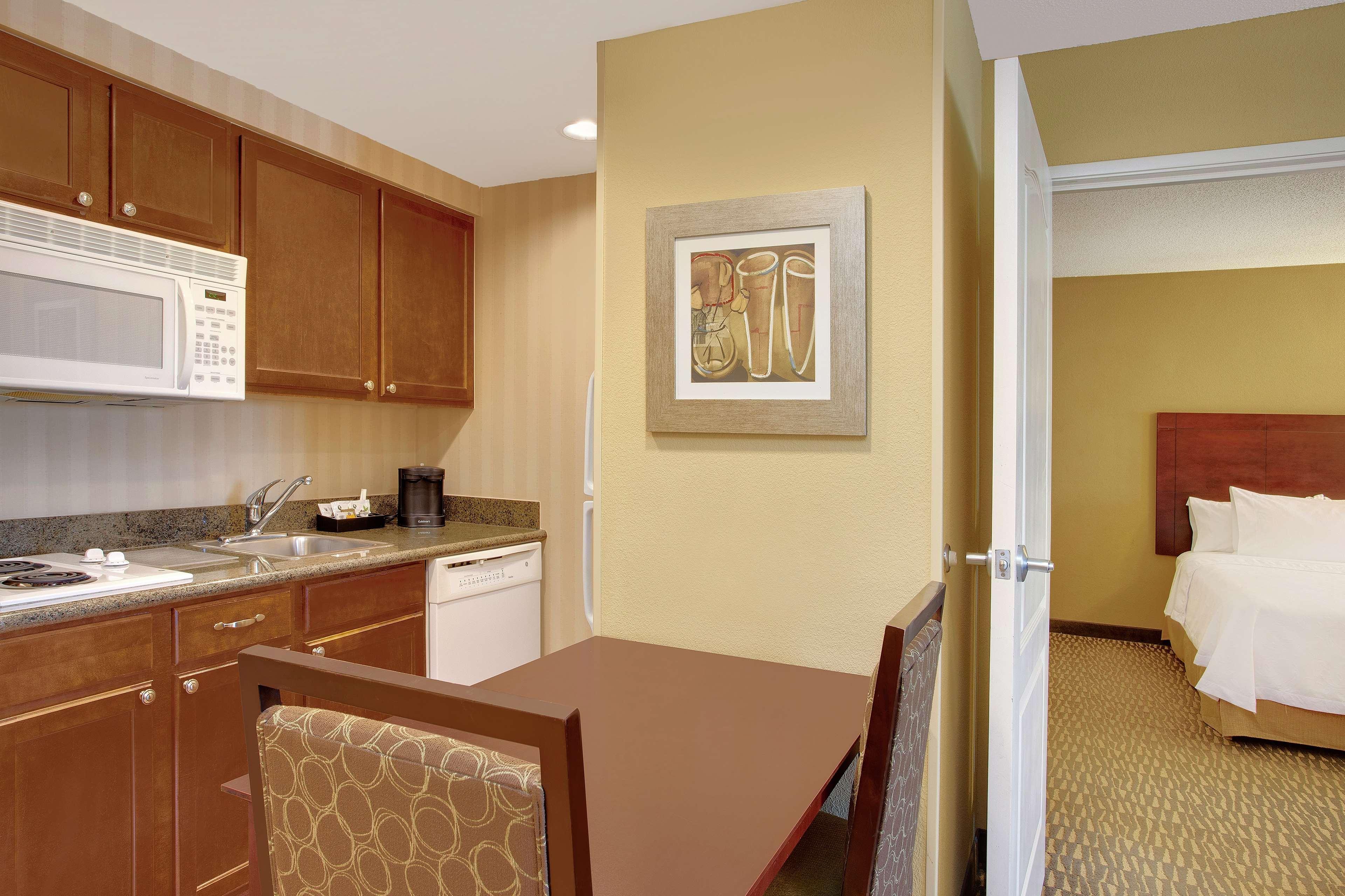 Homewood Suites By Hilton Tampa-Brandon Eksteriør billede